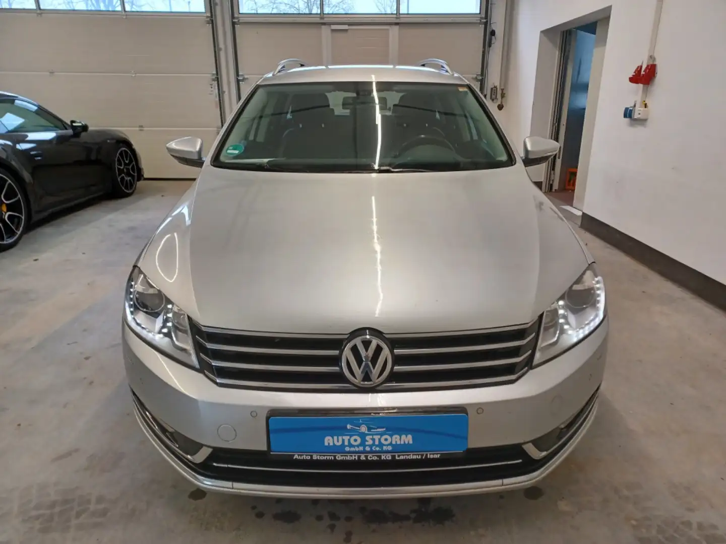 Volkswagen Passat Variant 2.0 TDI 4Motion Highline*Xen*Leder*Navi*Kamera Silber - 2