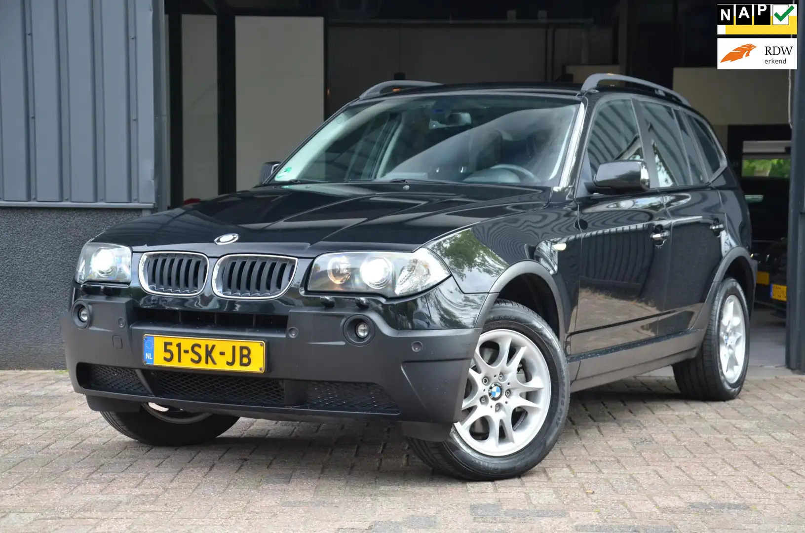 BMW X3 2.0i Youngtimer|Cruise C.|Navi|Afn. Trekhaak Zwart - 1