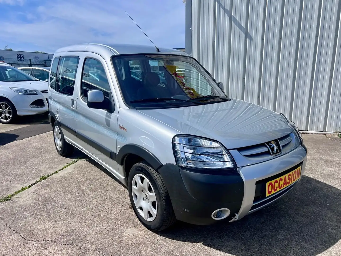 Peugeot Partner Tepee 1.6 HDI 90CH INDIANA 5 PLACES Gris - 2