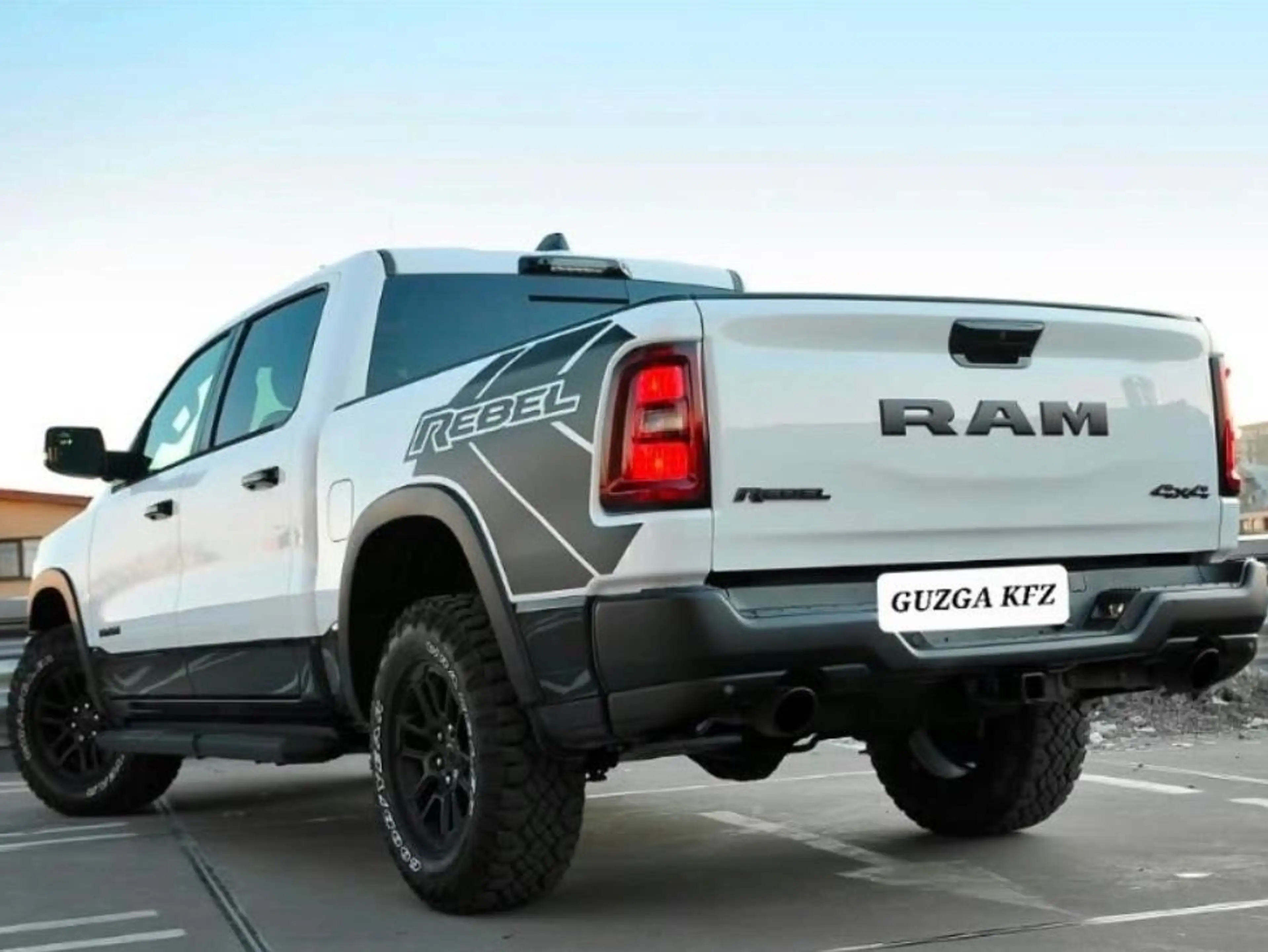 Dodge RAM Rebel 1500 4x4 — photo 5