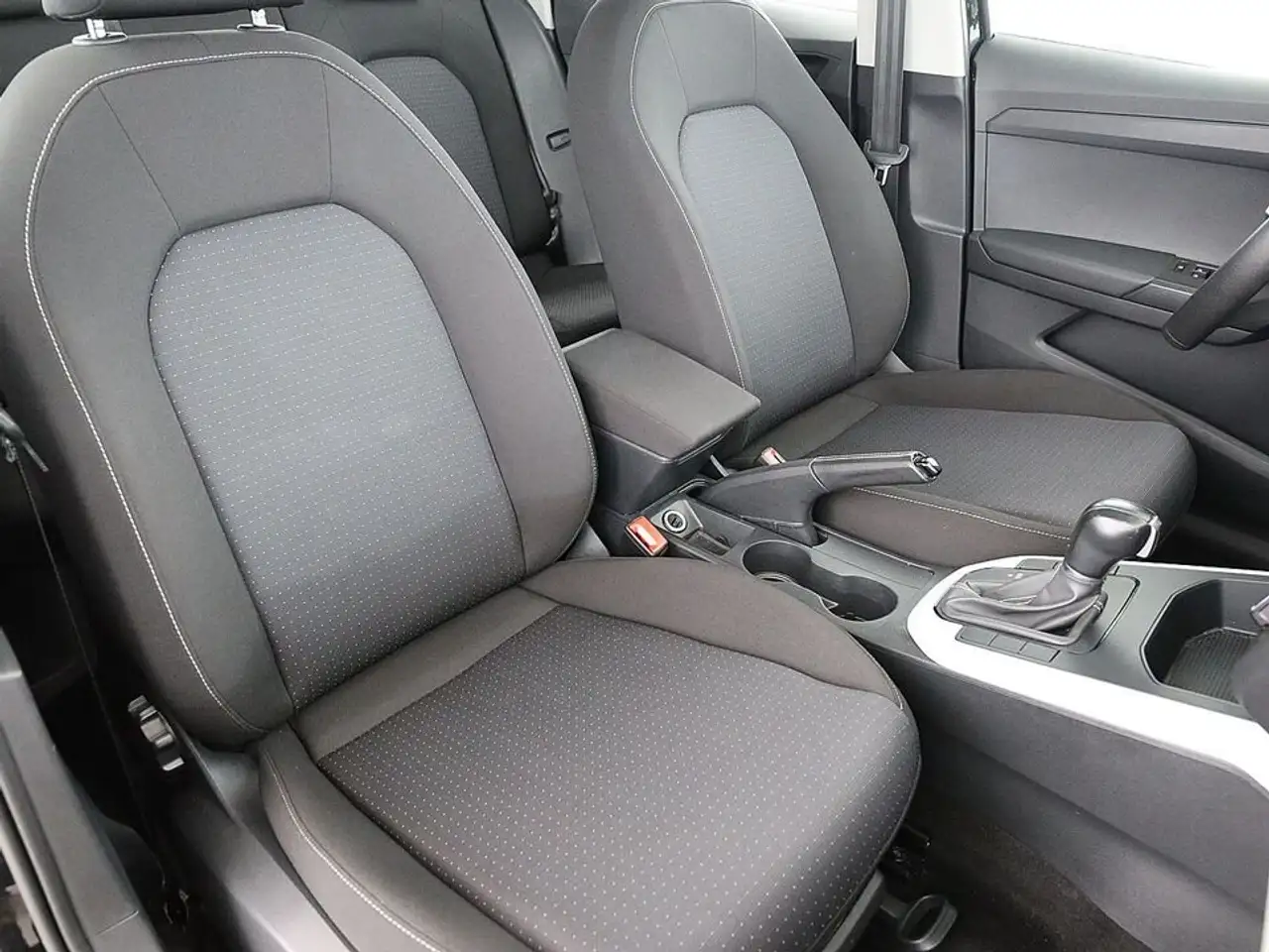 SEAT Arona 1.0 TSI Style Aut LED ASSIST TEMPOMAT PDC 14