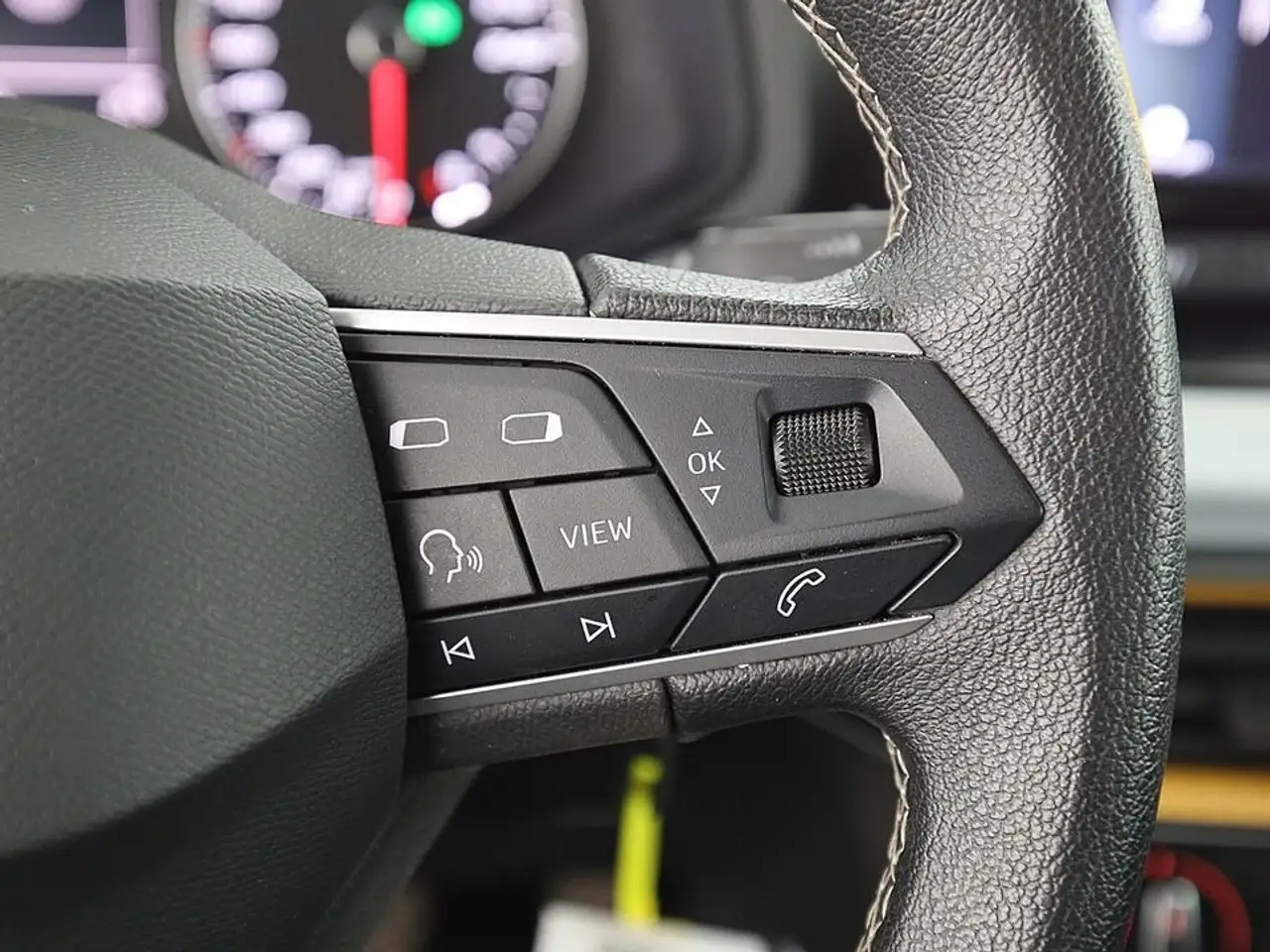 SEAT Arona 1.0 TSI Style Aut LED ASSIST TEMPOMAT PDC 19
