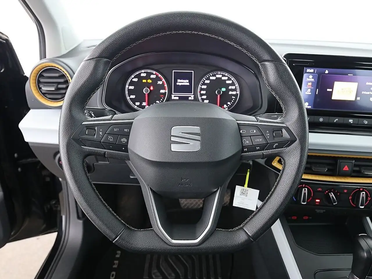 SEAT Arona 1.0 TSI Style Aut LED ASSIST TEMPOMAT PDC 21