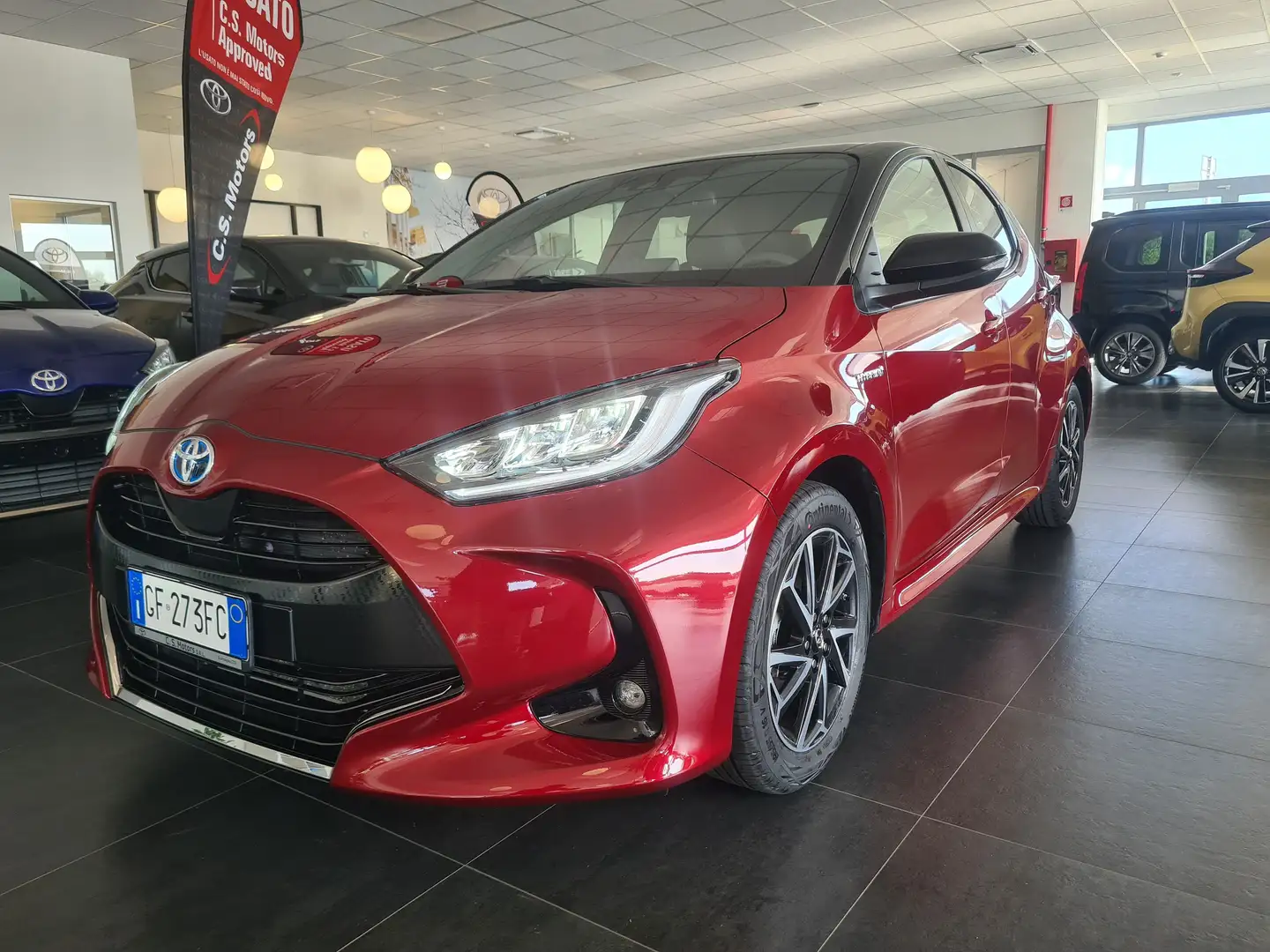 Toyota Yaris Yaris 1.5h Style Rosso - 2