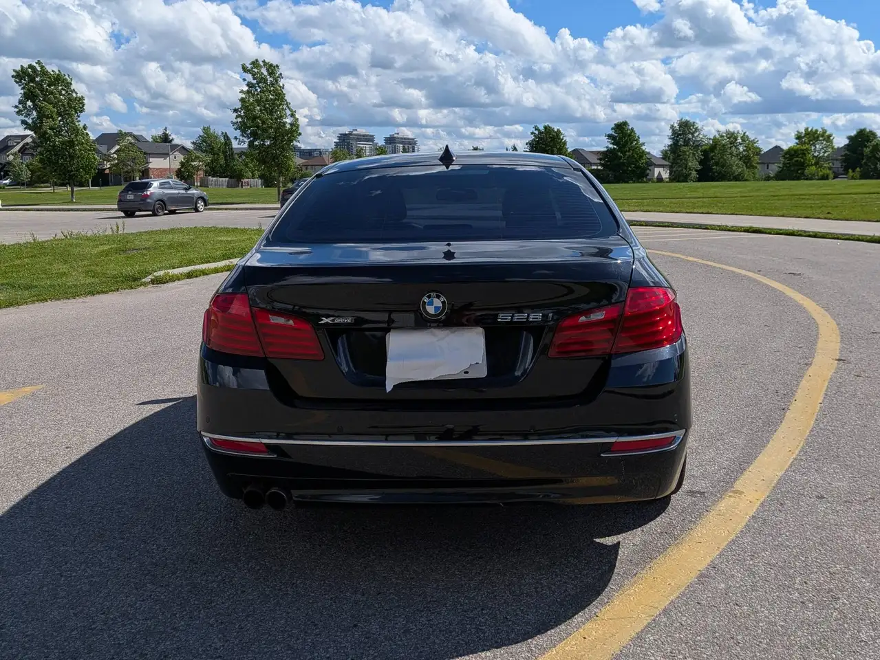 BMW 5 Series снимка BMW 5 Series