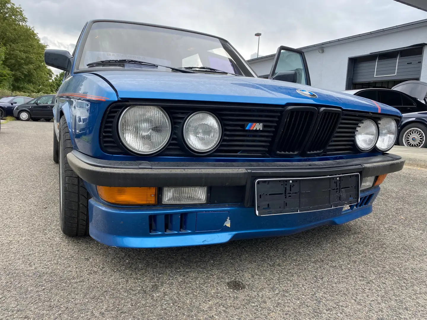 BMW 528 M528i Modrá - 1