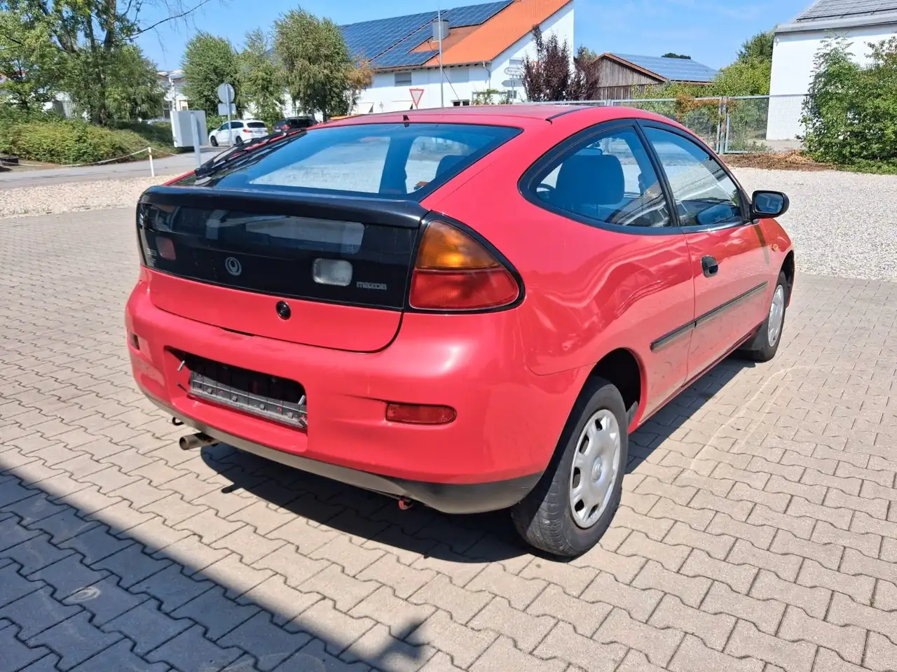 Mazda 323 Coupe 1.5 Aut.,Servo,Zentral,HU-11/2027, foto 4