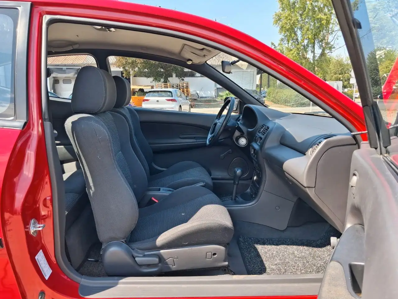 Mazda 323 Coupe 1.5 Aut.,Servo,Zentral,HU-11/2027, foto 9