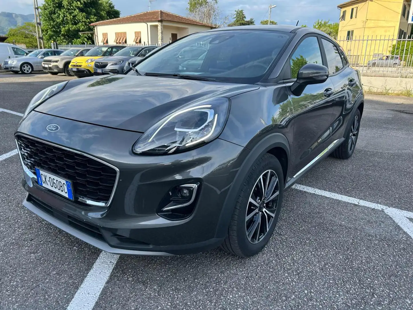 Ford Puma 1.0 EcoBoost Hybrid 125 CV S&S aut. Titanium Gris - 1