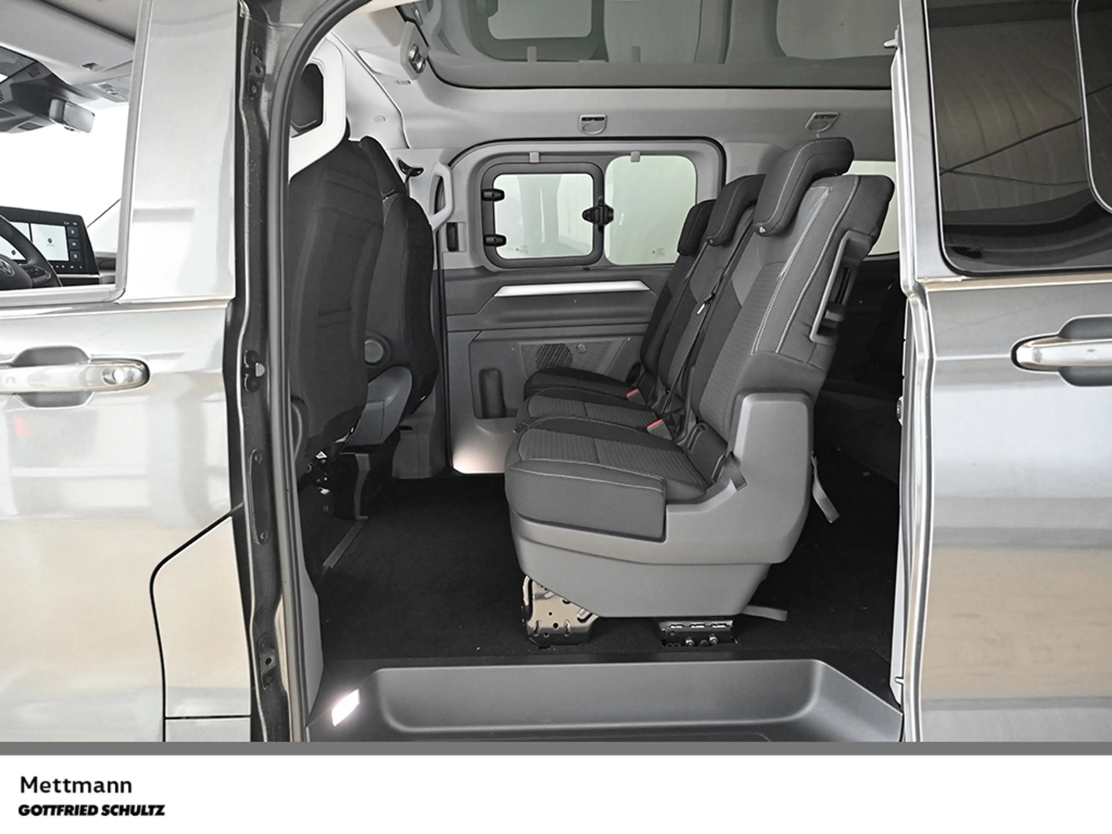 Volkswagen T7 Caravelle Life 2 0 l TDI DSG LED AHK ACC PANO KEYLESSfür Sie — photo 12