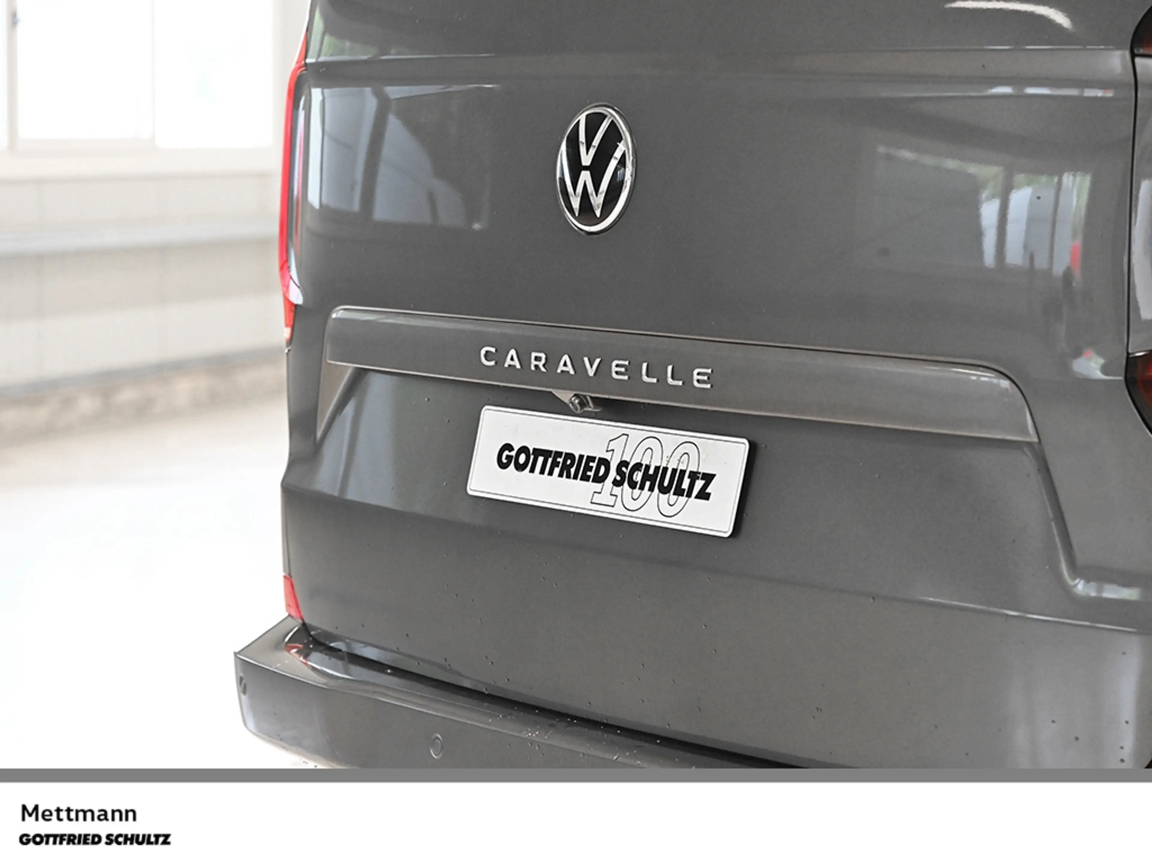 Volkswagen T7 Caravelle Life 2 0 l TDI DSG LED AHK ACC PANO KEYLESSfür Sie — photo 8