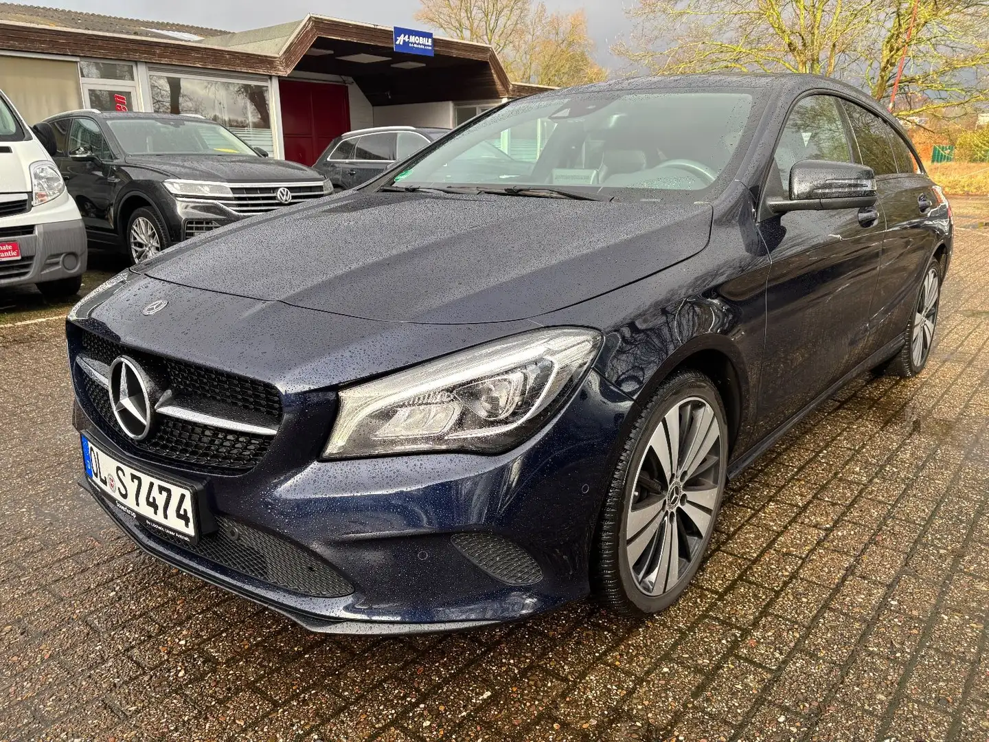 Mercedes-Benz Sonstige CLA 200 Shooting Brake Aut. Navi LED SHV Spur Blau - 1