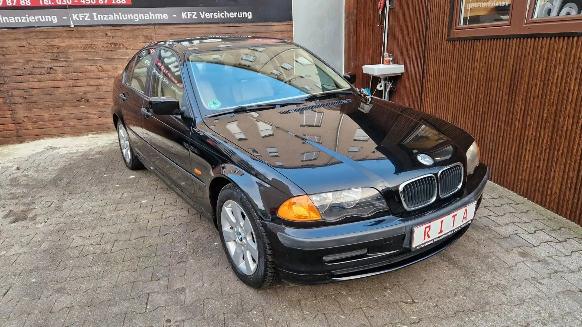 BMW 318 i Automatik, Volleder, SHZ, 1 Hand Schwarz - 1