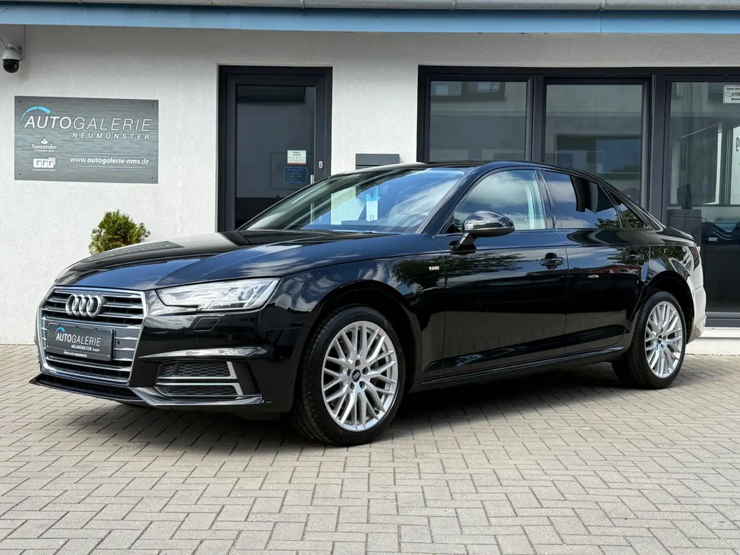 Audi A4 2.0TDI°S-Line°Matrix°D-Tacho°Tempo°Leder°PDC Schwarz - 1