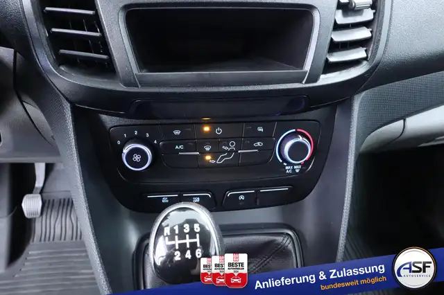 Ford Transit Connect view 22