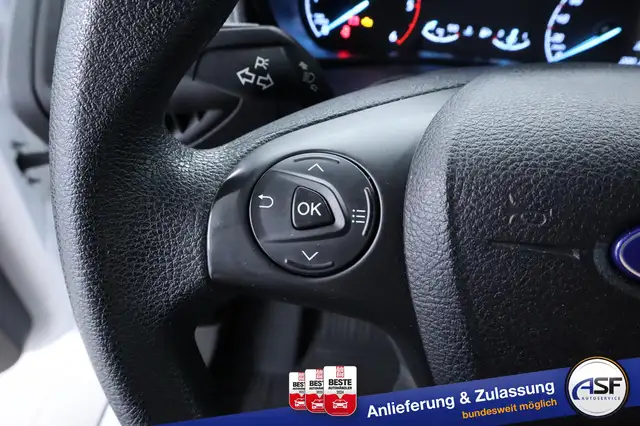 Ford Transit Connect view 18