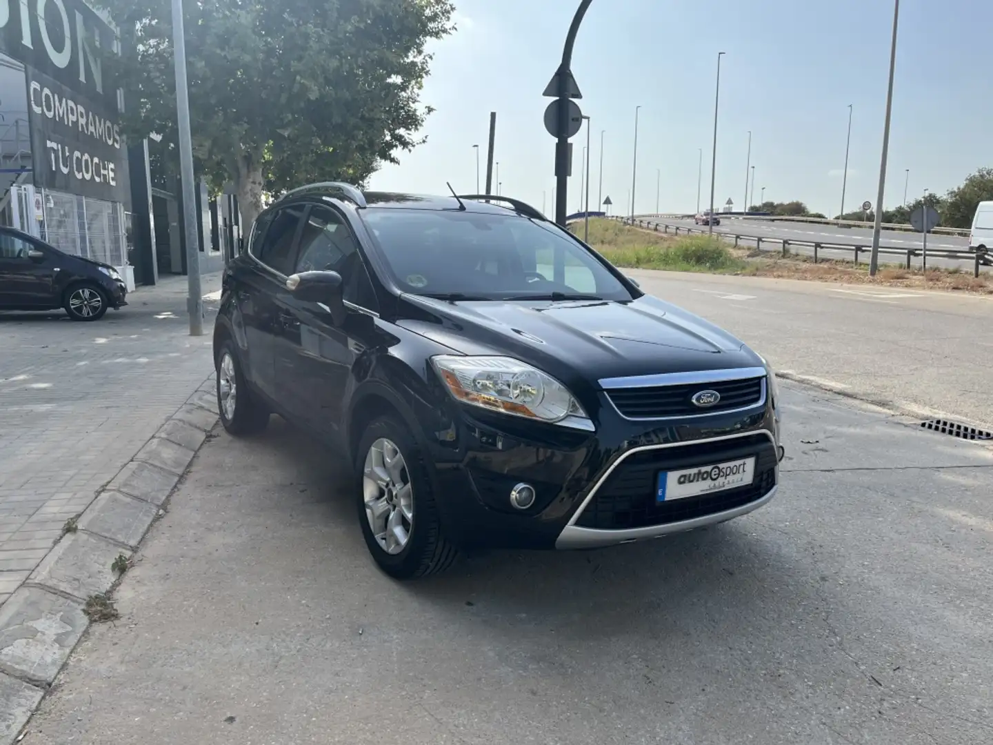 Ford Kuga 2.0TDCI Trend 2WD Negro - 2