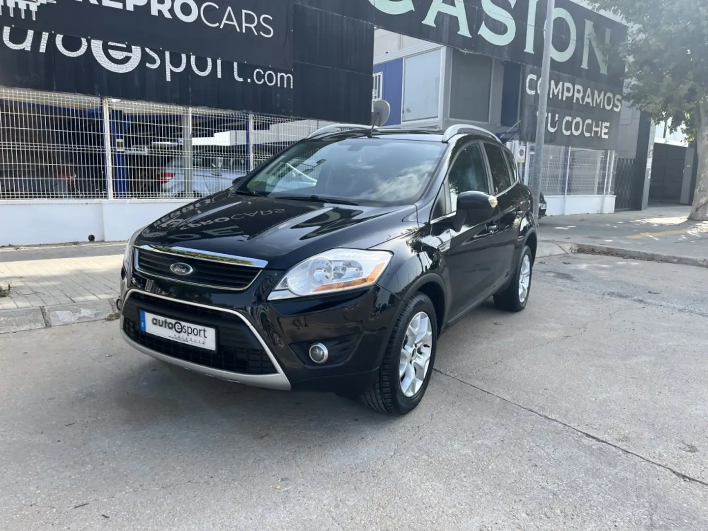 Ford Kuga 2.0TDCI Trend 2WD Negro - 1