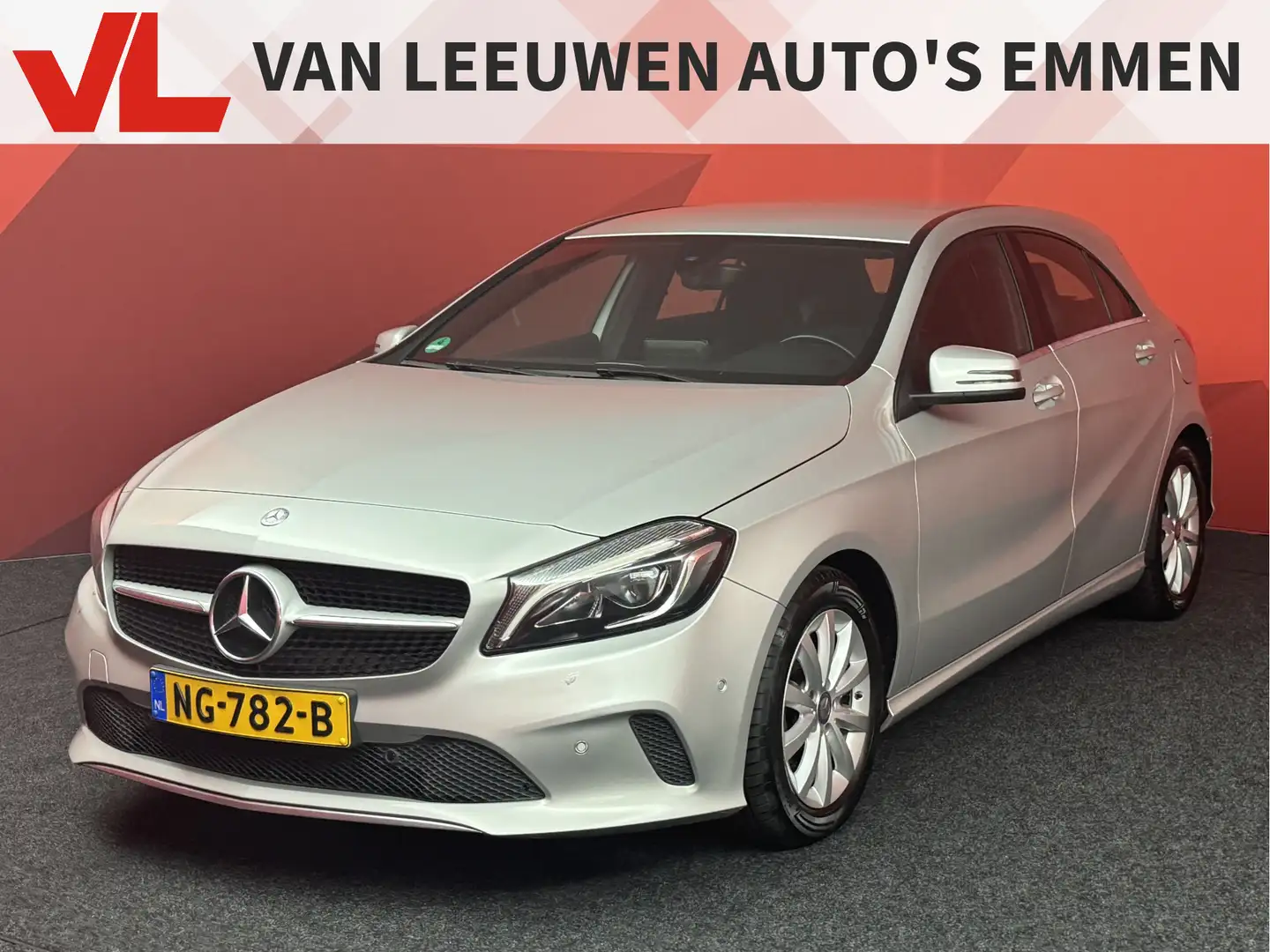 Mercedes-Benz A 180 d Lease Edition Plus | Navi | Half leder | Cruise Grijs - 1