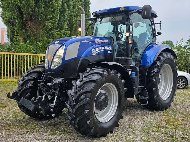 Imagine Alții New Holland Traktor T7.210 AC Ackerschlepper