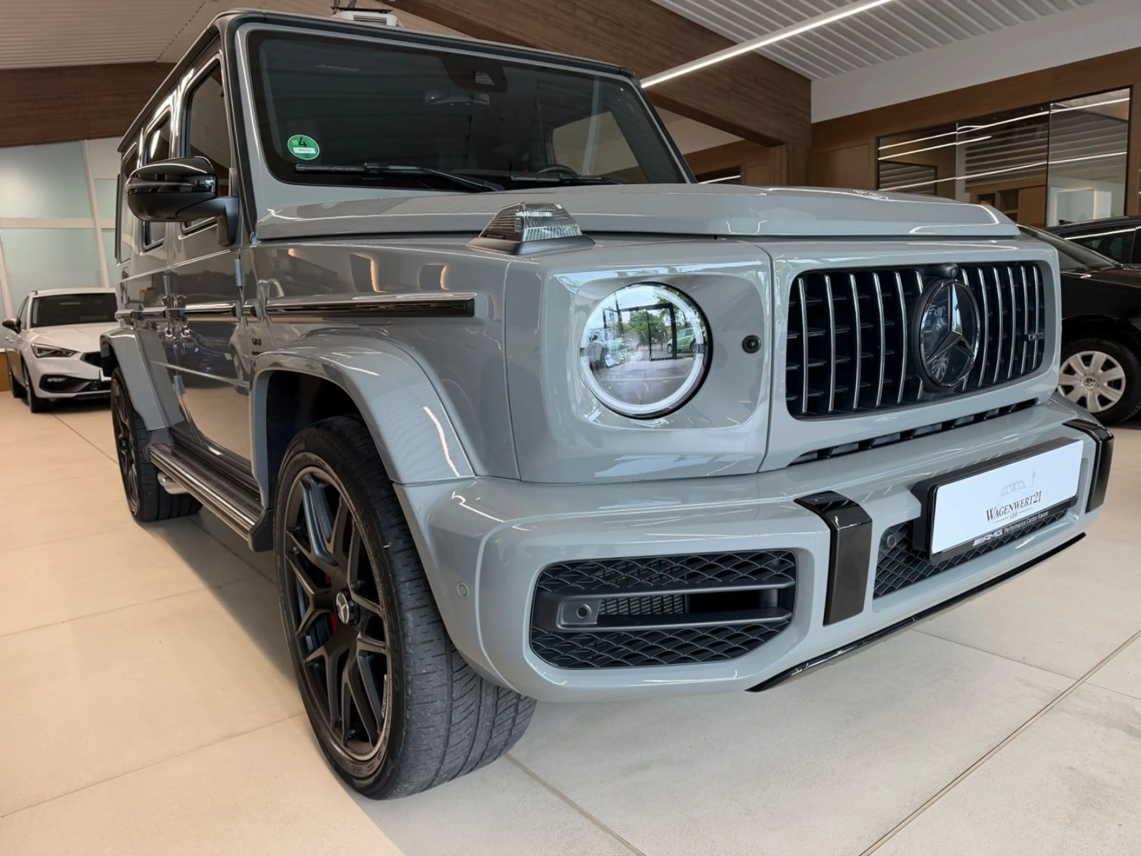 Mercedes-Benz G 63 AMG * Manufaktur Carbon Fond Entertaiment * — photo 3