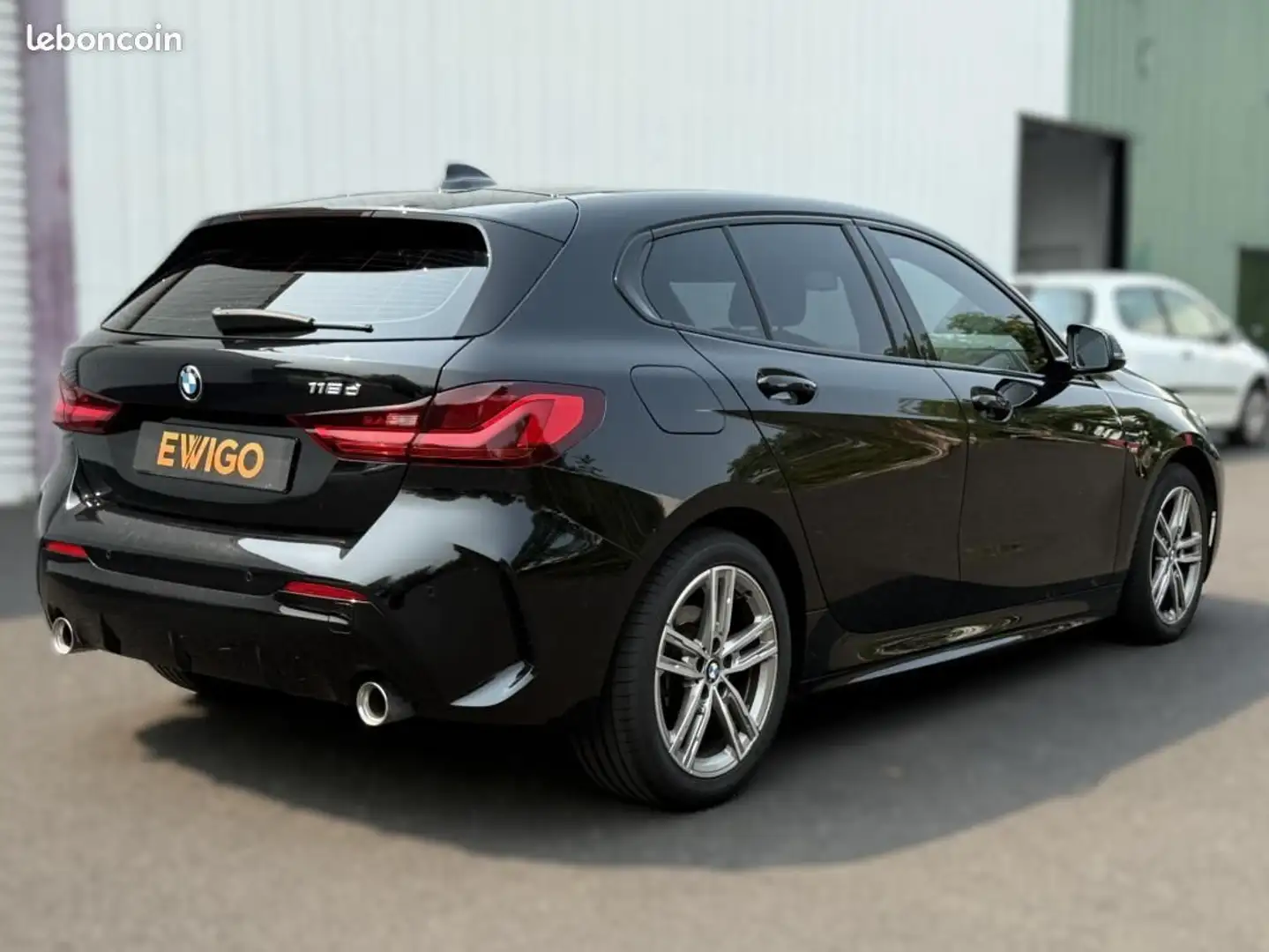 BMW 118 2.0 118 D 150CH M-SPORT BVA RADAR AV-AR Schwarz - 2