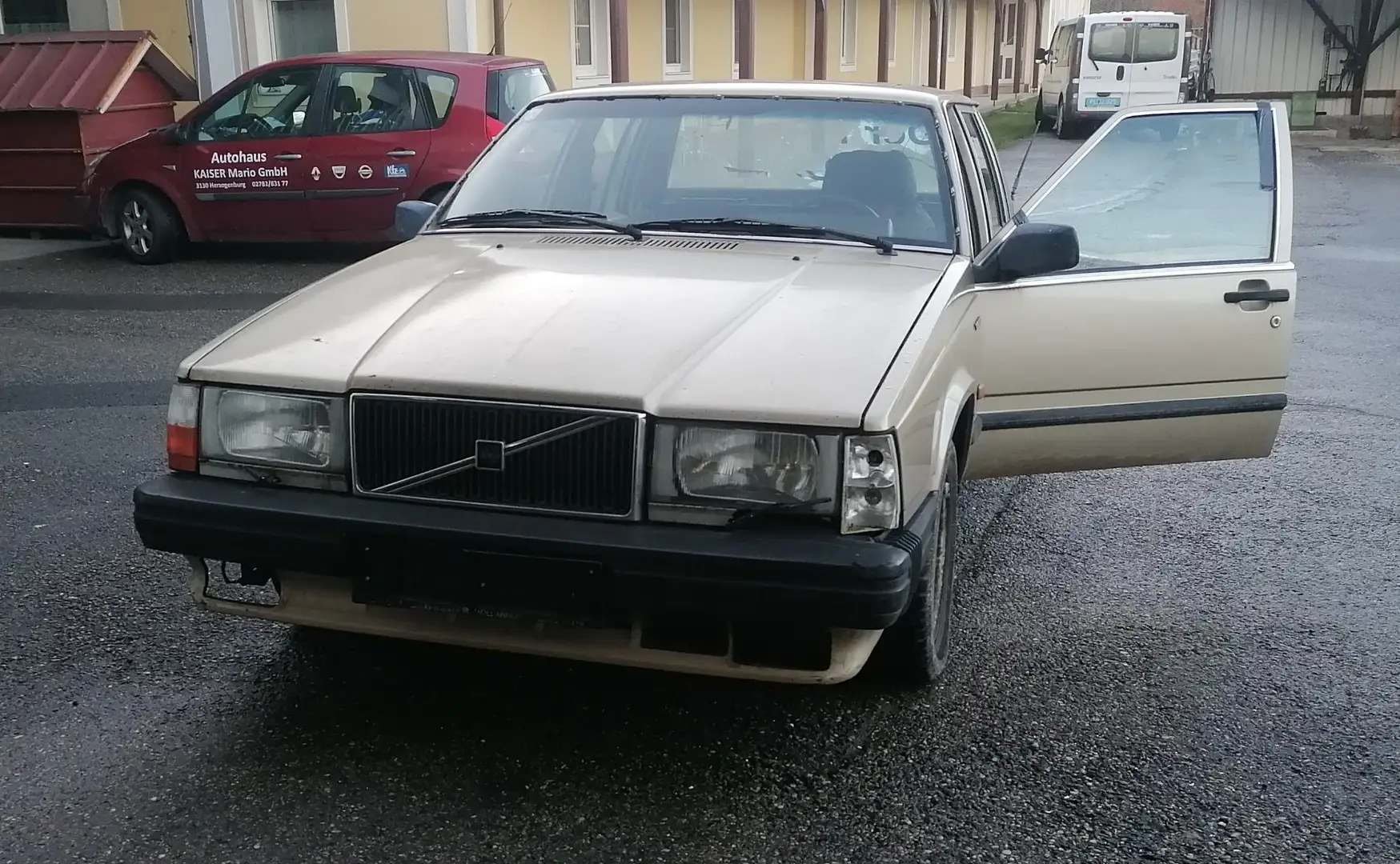 Volvo 744 Diesel - 1