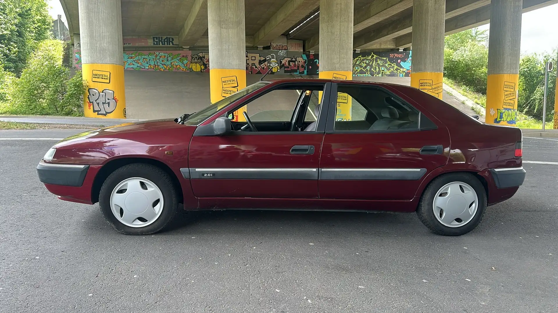 Citroen Xantia 2.0i Automatik SX Червоний - 1