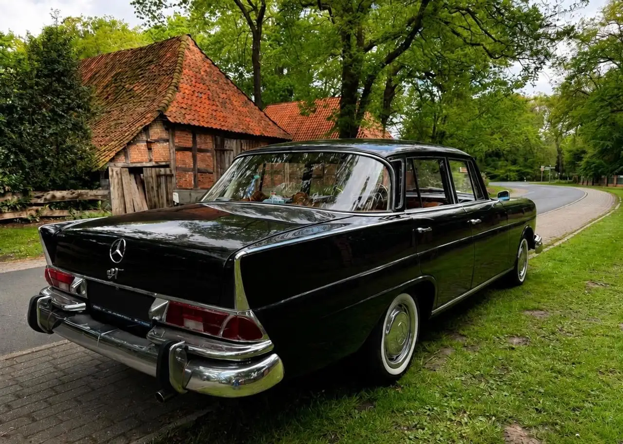 Mercedes-Benz 220 SEB W111, foto 6