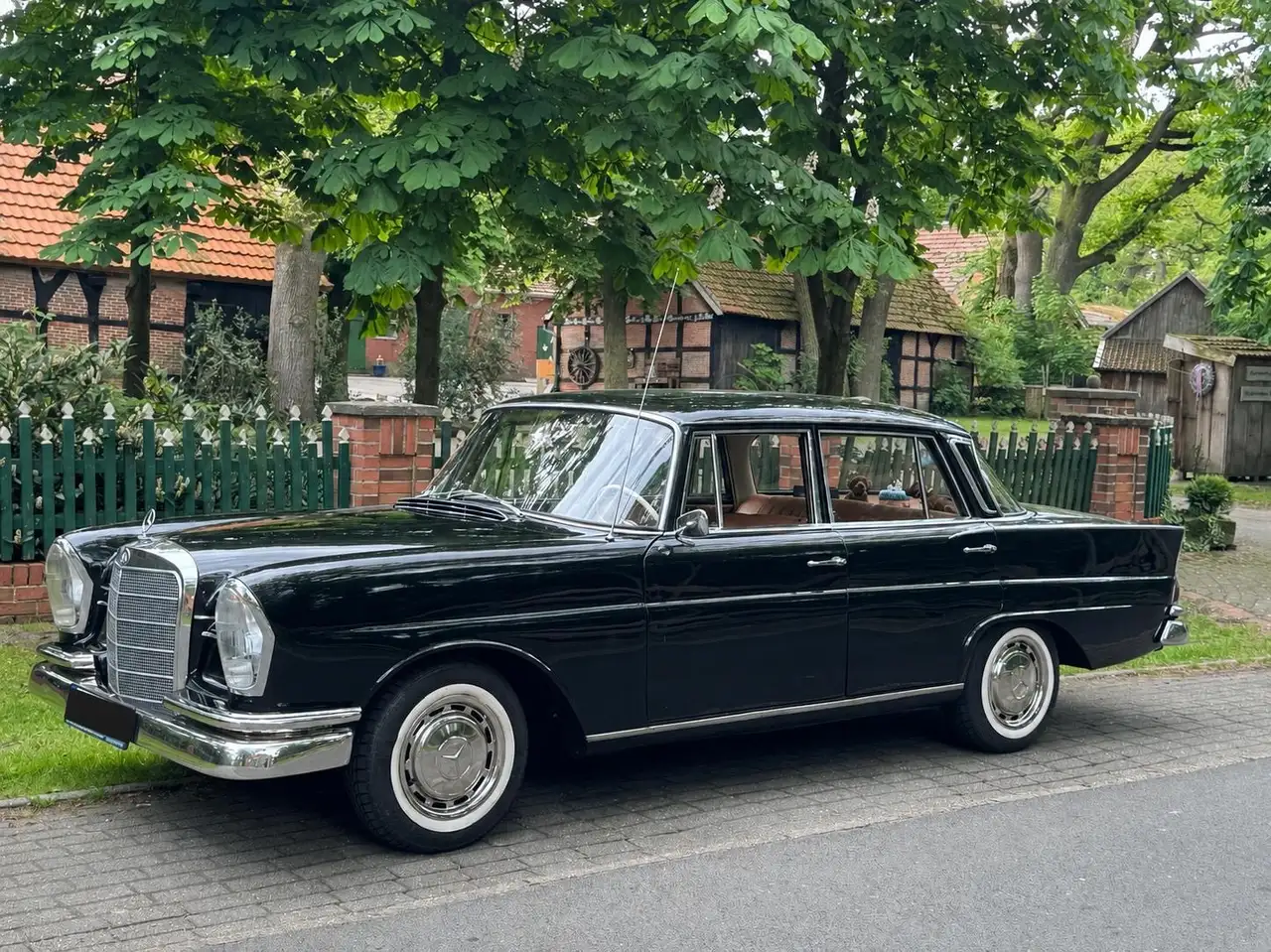Mercedes-Benz 220 SEB W111, foto 4