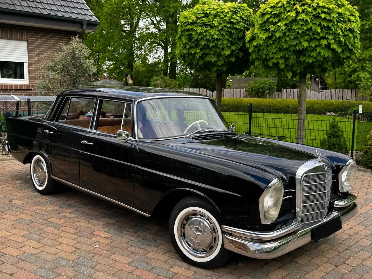 Mercedes-Benz 220 SEB W111, foto 2