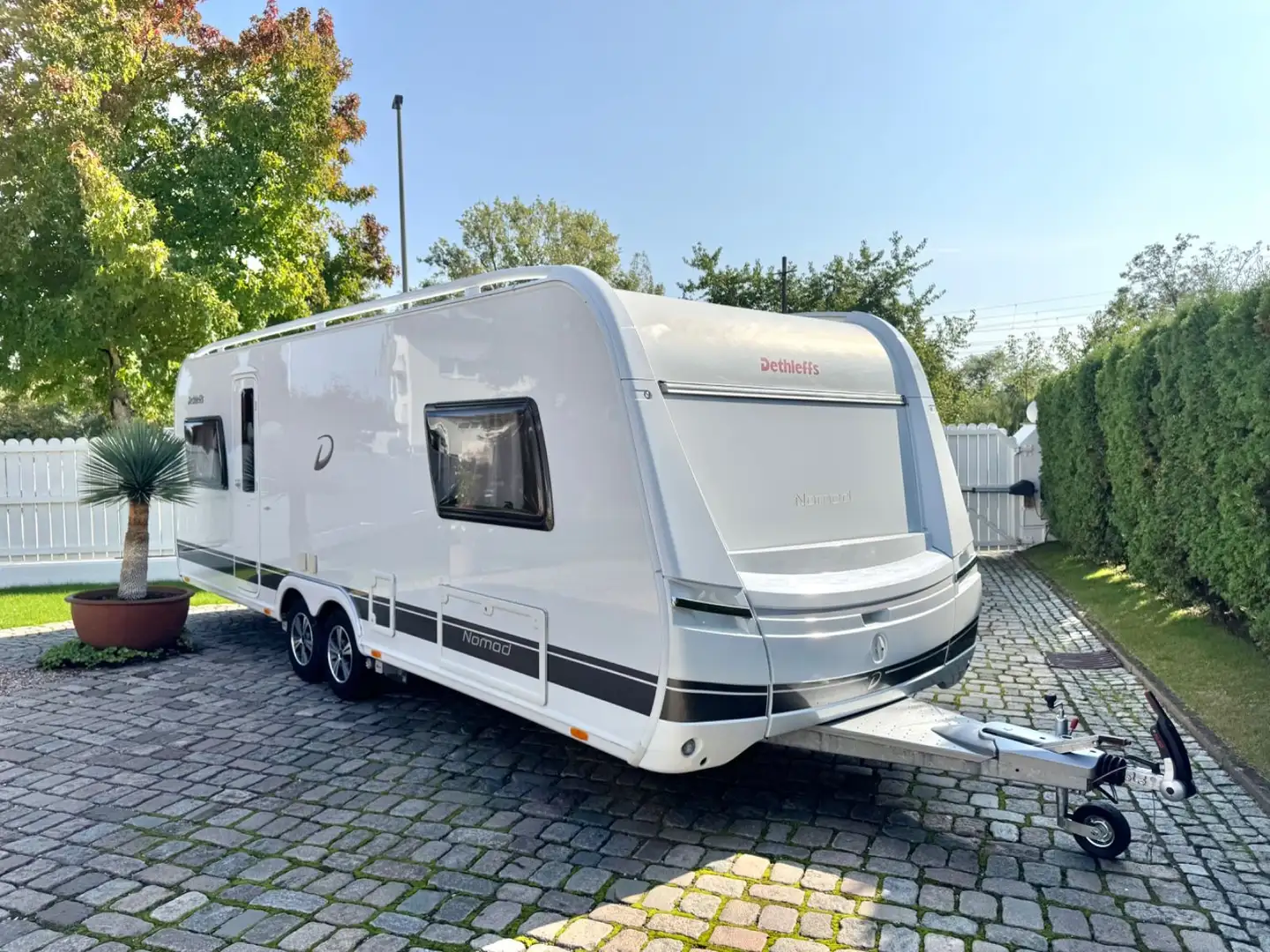 Dethleffs Nomad 650 ER/Einzelbetten/MoverXT/TV/LED/Truma/ Weiß - 2