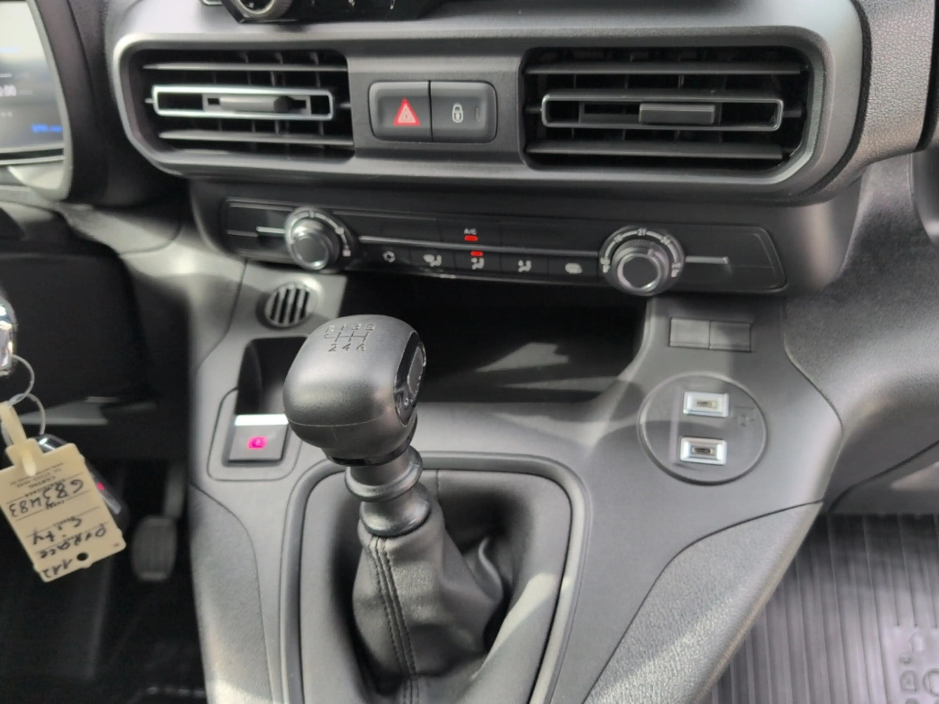 Toyota Proace City 1.5 L1 Meister Navi LED Apple CarPlay Android Auto — photo 11