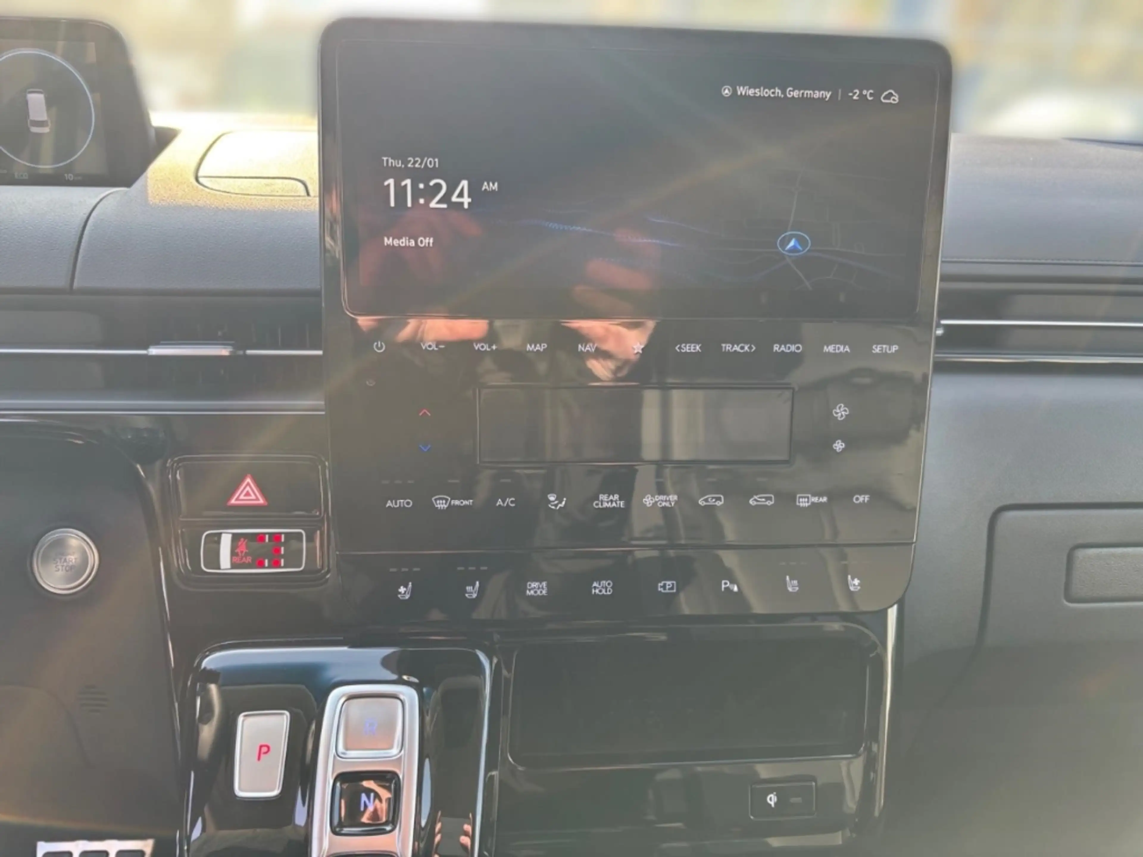 Hyundai STARIA 1.6T-GDi HEV A/T Signature+7Sitzer+ — photo 9