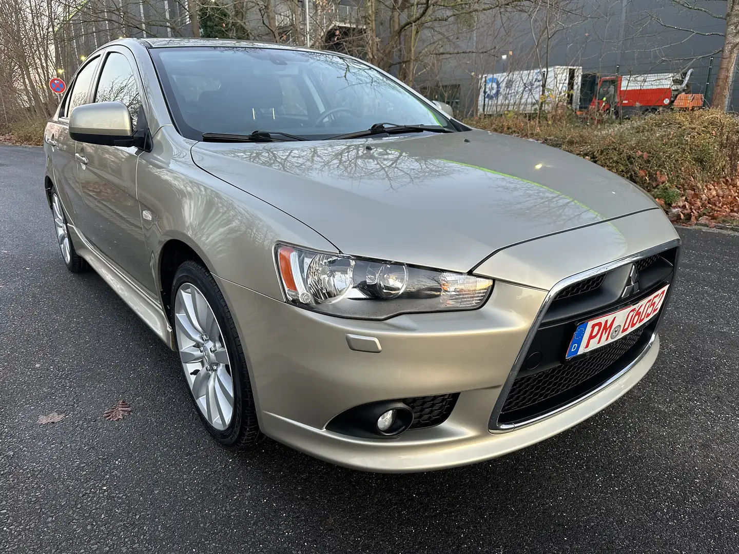Mitsubishi Lancer Lancer 1.8 CVT,Automatik,ALU 18 Zoll,TUV.,W.R.,… Bronze - 1