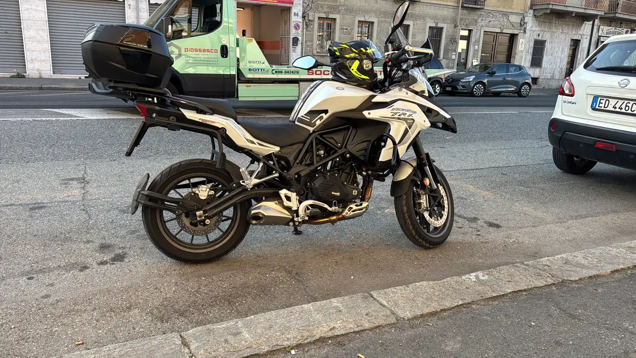 Benelli TRK 502
