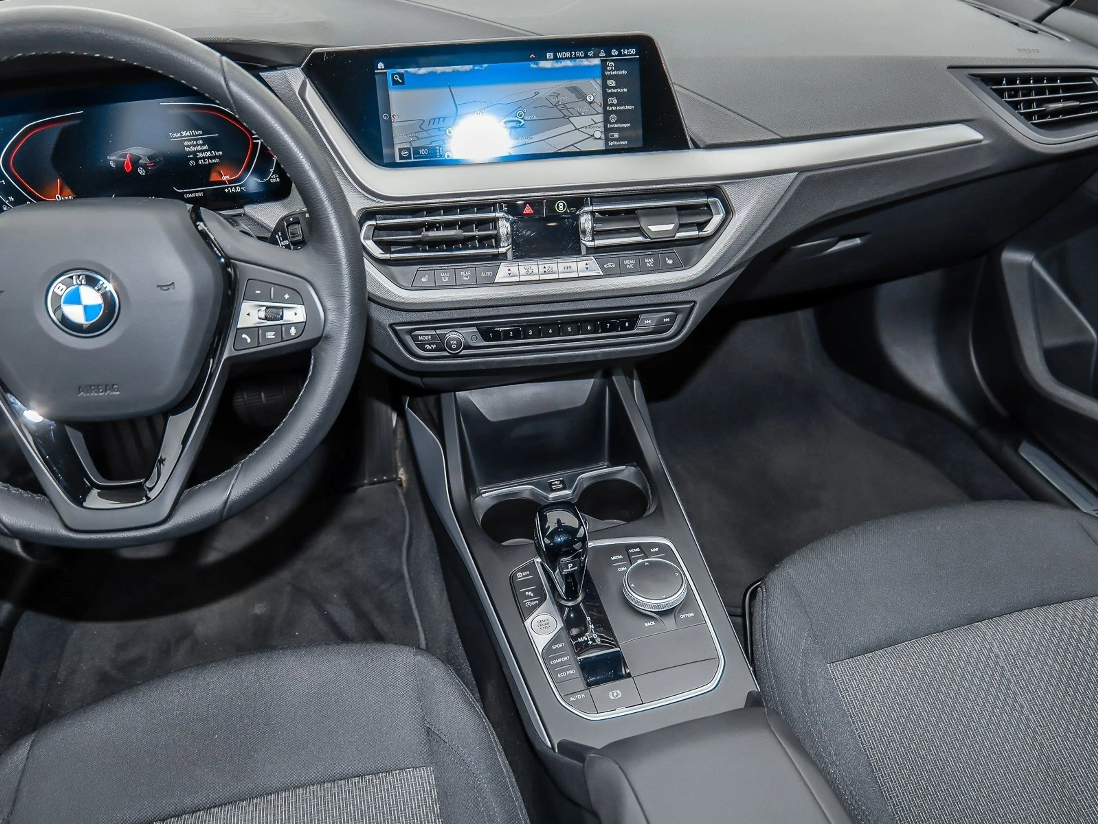 BMW 118 i Advantage Automatik Navi LED PA DA — photo 15