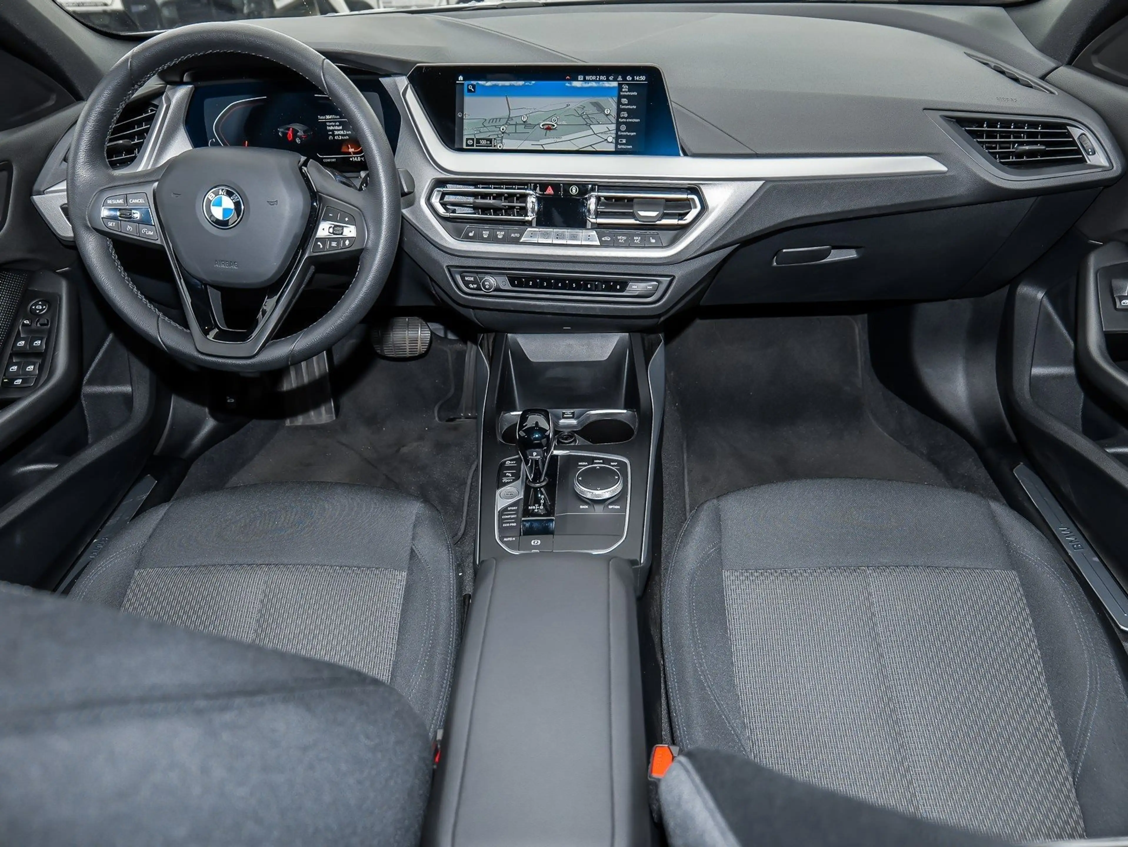 BMW 118 i Advantage Automatik Navi LED PA DA — photo 3