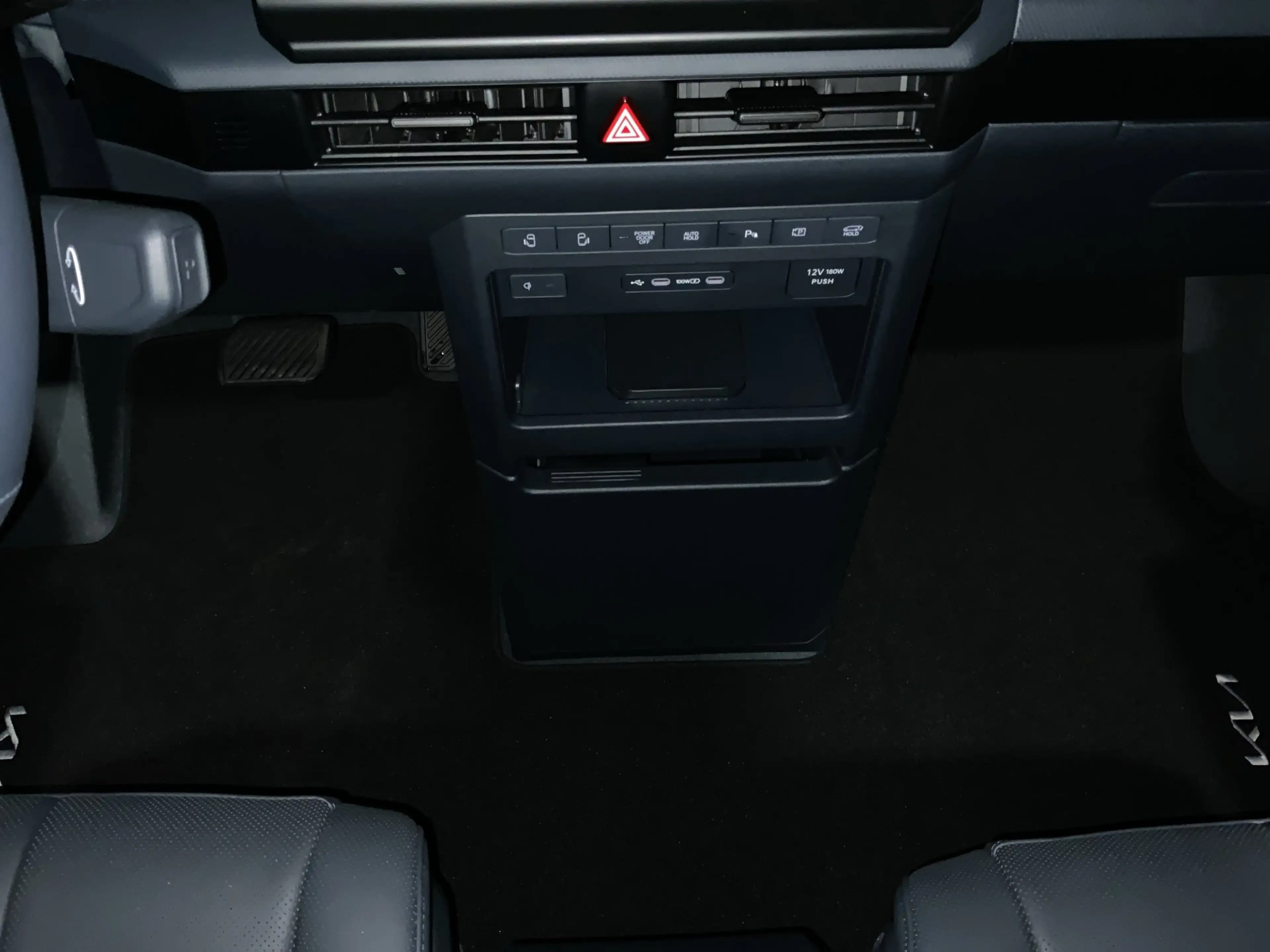Kia PV5 Passenger Passenger Elite 71.2 kWh Van. 120 kW. 5-türig — photo 13