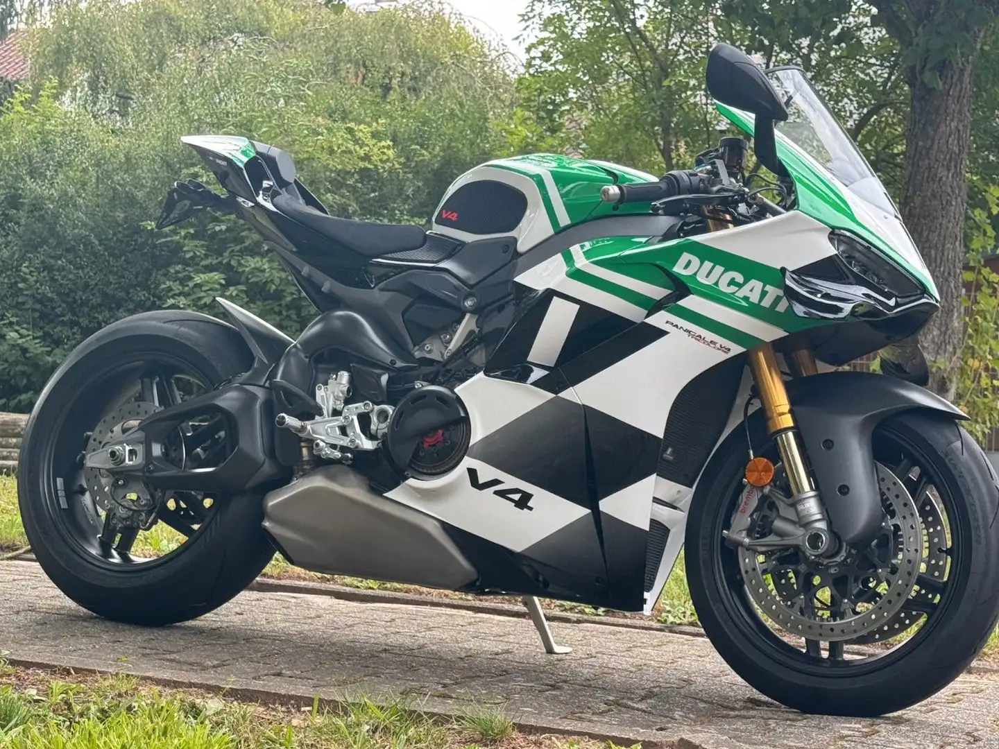Ducati Panigale V4 Tricolore 2025 - 1