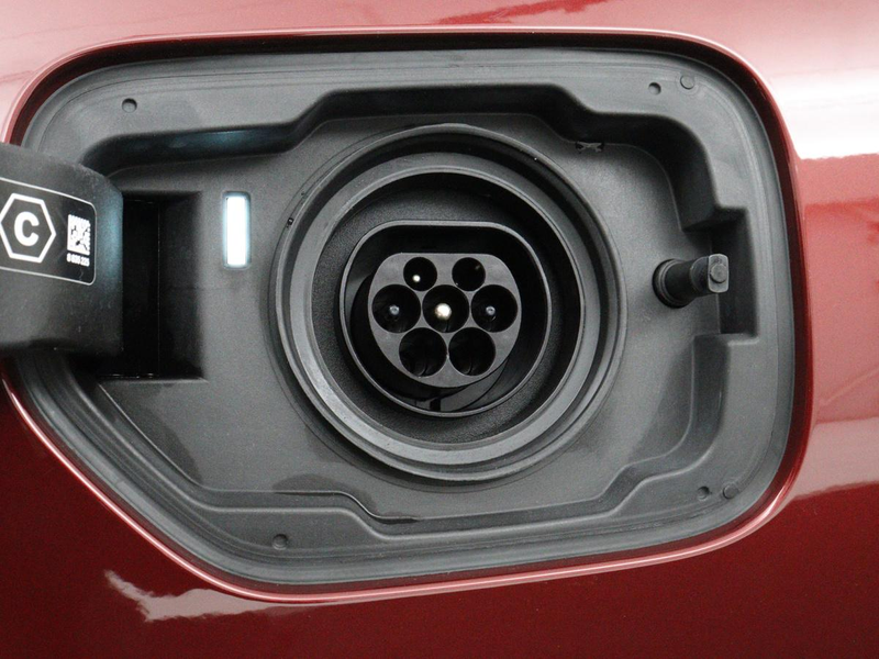 BMW 330 3-serie 330e Business Edition Plus | Sportstoelen — photo 15
