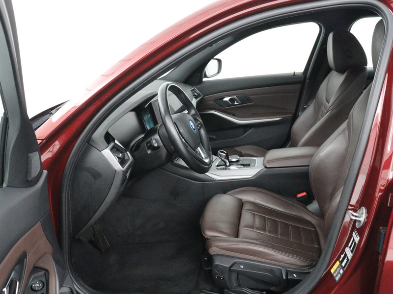 BMW 330 3-serie 330e Business Edition Plus | Sportstoelen — photo 4