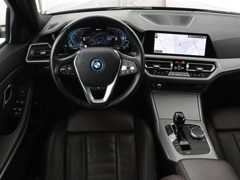 BMW 330 3-serie 330e Business Edition Plus | Sportstoelen — photo 3