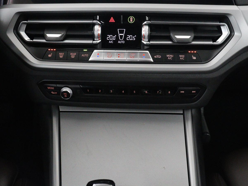 BMW 330 3-serie 330e Business Edition Plus | Sportstoelen — photo 33