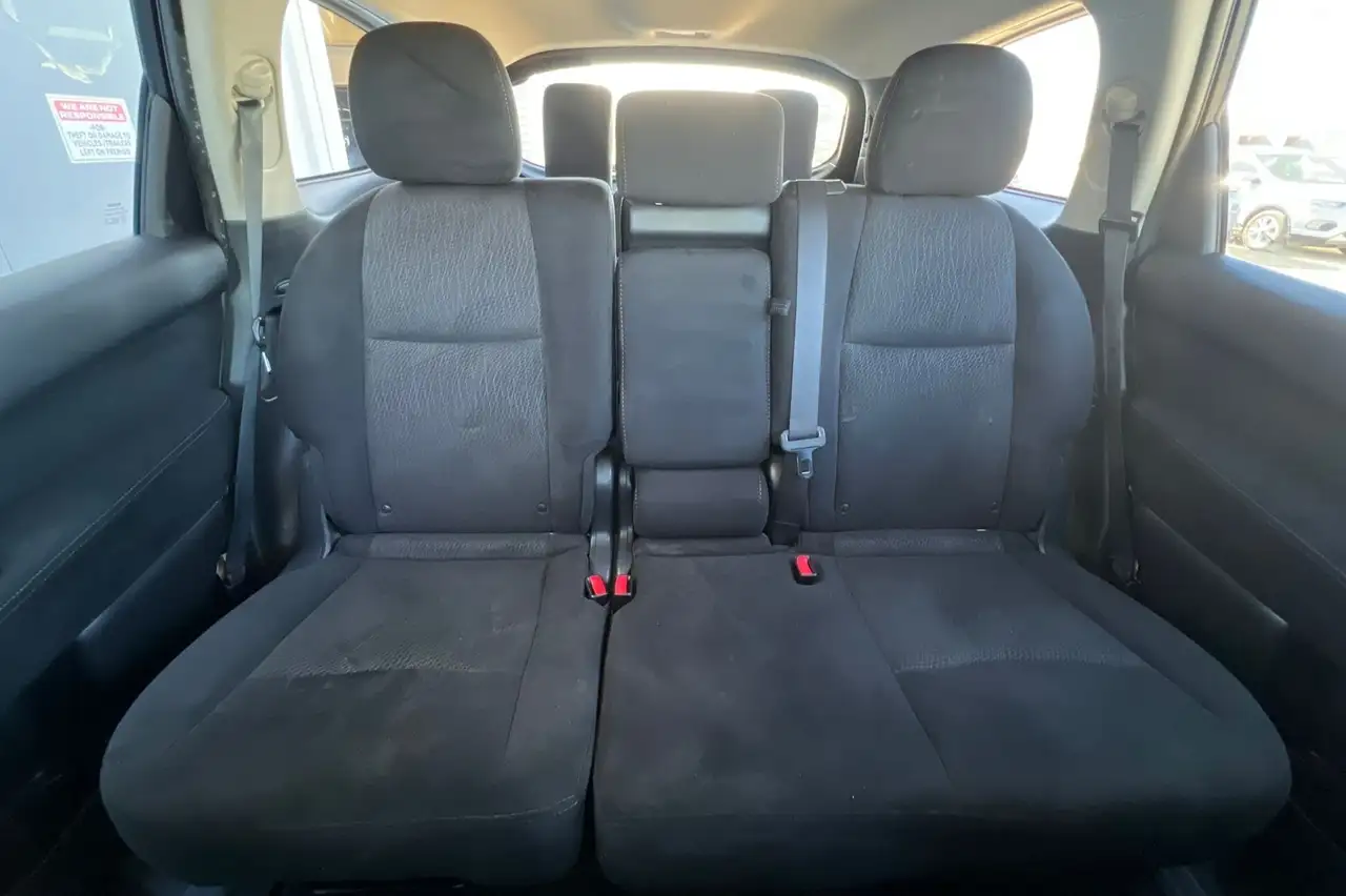 Nissan Pathfinder снимка Nissan Pathfinder