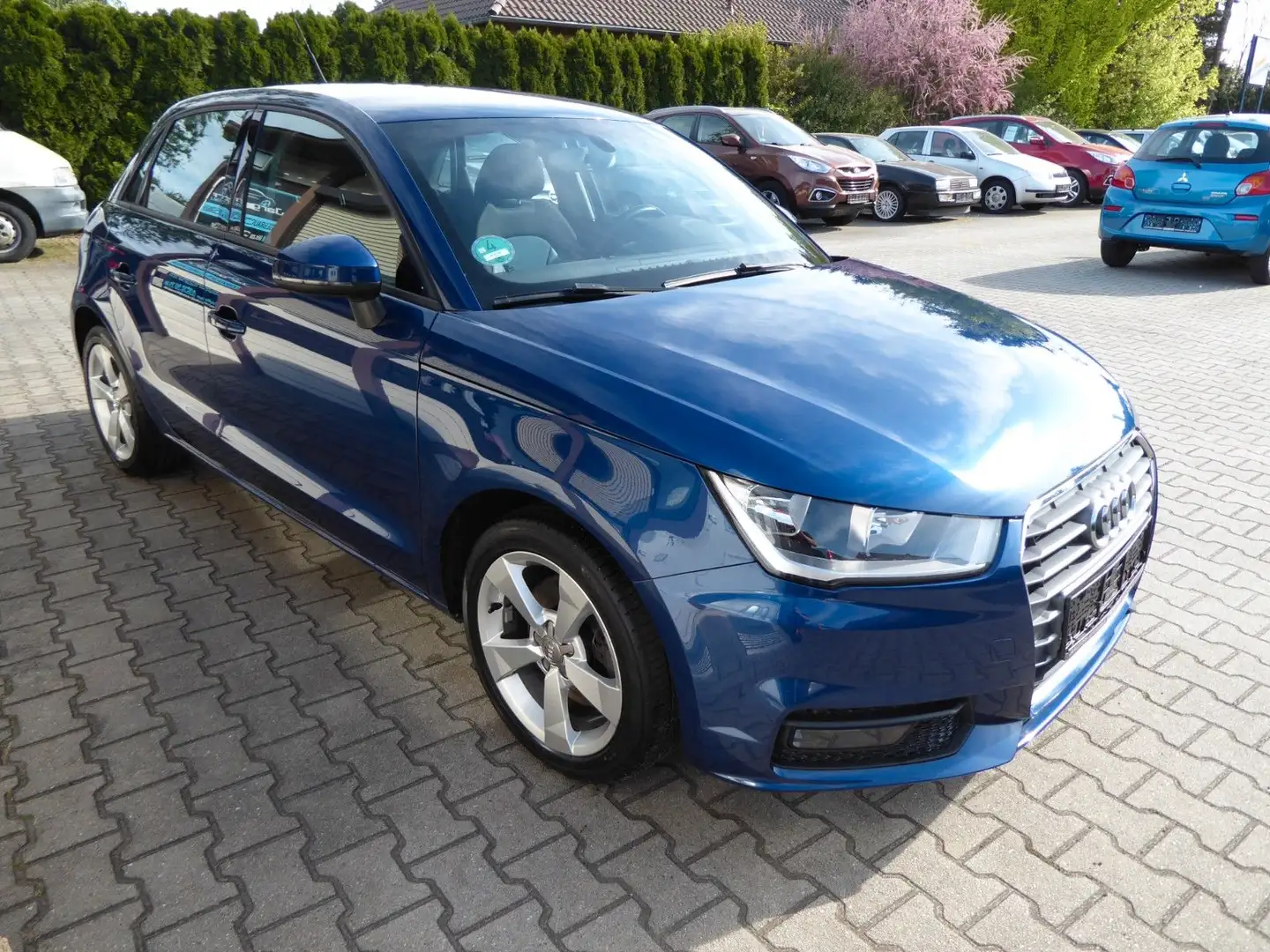 Audi A1 Sportback sport  Alu 16"/aus 1.Hand/HU neu Blauw - 1