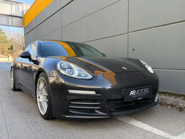 Porsche Panamera //VOLL-VOLL// AUTOBAHN-KM//KREDIT//SOUND/
