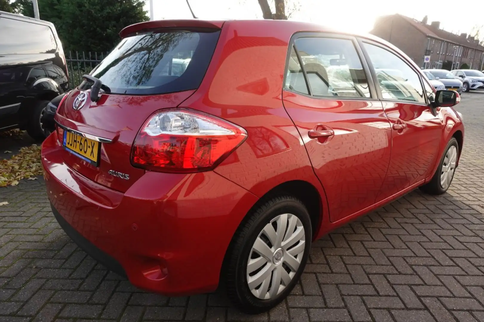 Toyota Auris 1.6 COMFORT Clima (Onverwoestbaar !!!) Rood - 2