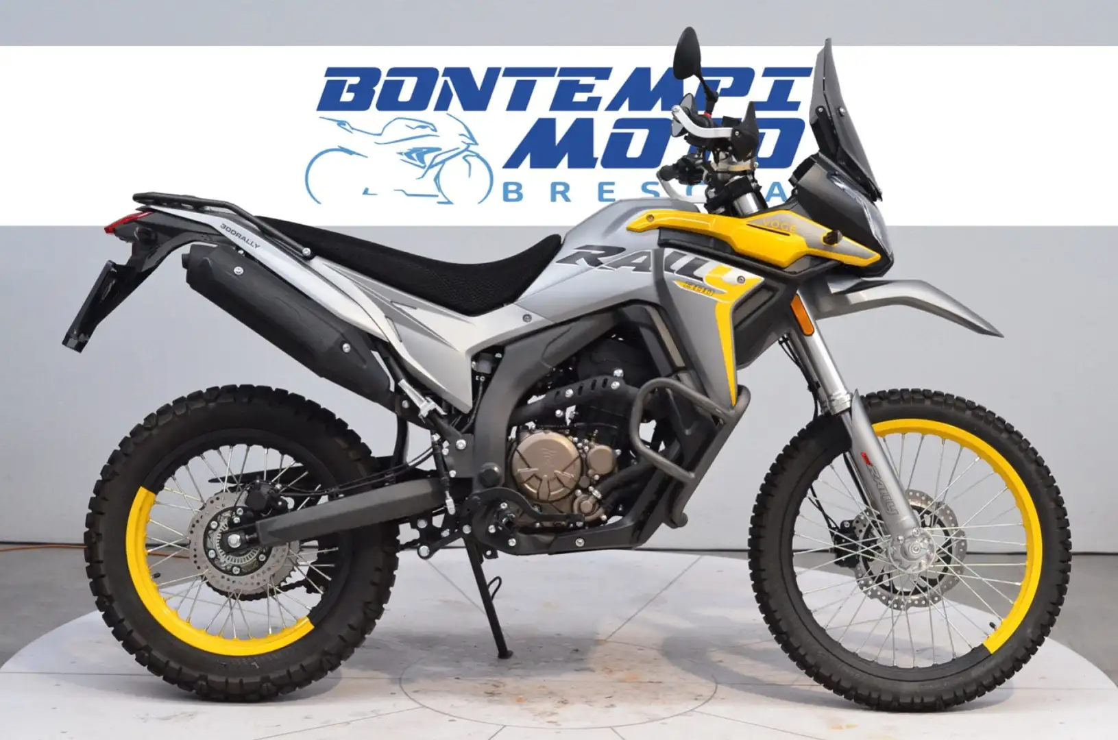 Voge Valico 300 Rally 2022 - 3.000 KM Giallo - 1
