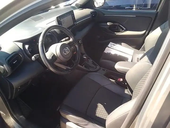 Toyota Yaris 1.5 Style 2022, foto 7